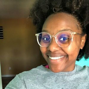 Meet your Posher, Haley